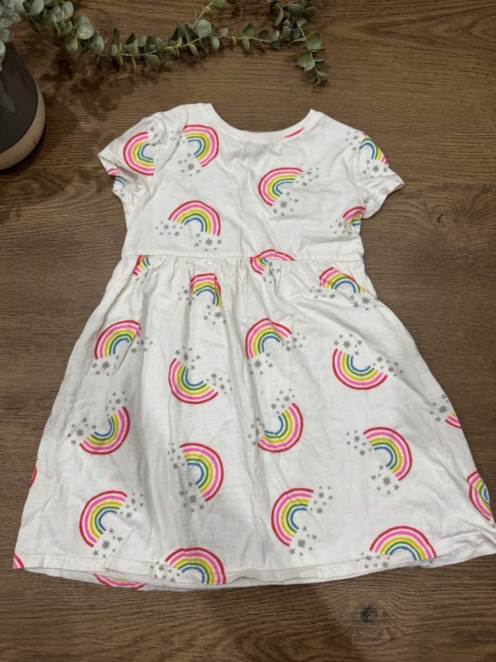 Old Navy Girls Rainbow Star Print Dress Size 5T White